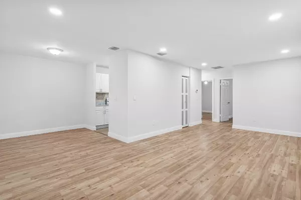 Greenacres, FL 33463,5835 S 37th CT