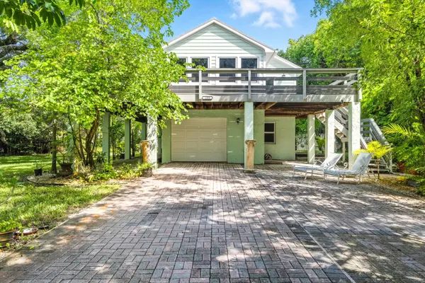 Stuart, FL 34994,1398 SW Palm City RD