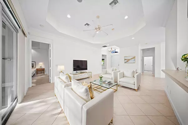 Port Saint Lucie, FL 34986,7668 Greenbrier CIR