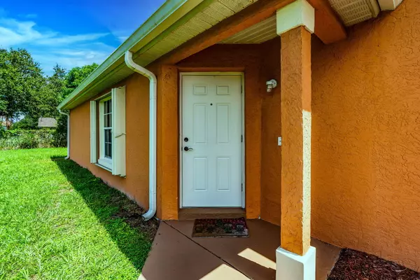 Fort Pierce, FL 34982,726 Maple AVE