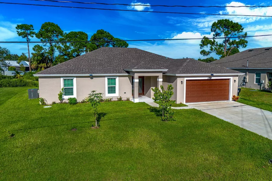 3262 SW Martin ST, Port Saint Lucie, FL 34953