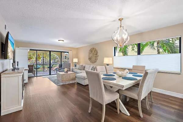 Juno Beach, FL 33408,700 Uno Lago DR 201