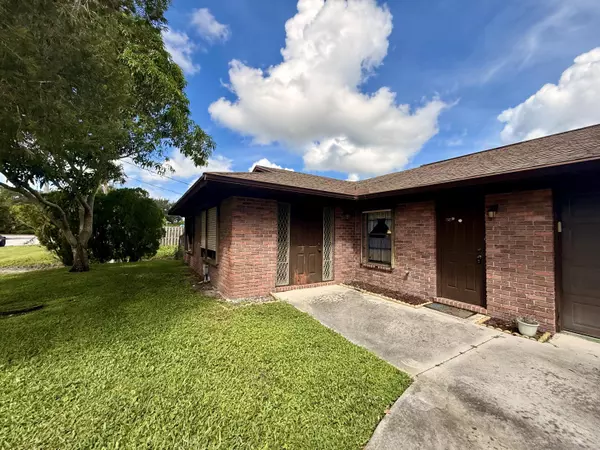 Port Saint Lucie, FL 34952,2207 SE Avalon RD