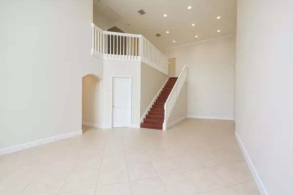 West Palm Beach, FL 33411,2394 Kemps Bay