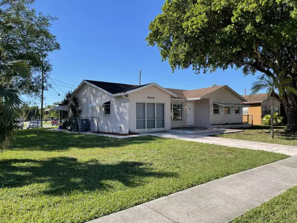 Boca Raton, FL 33428,9044 SW 1st DR