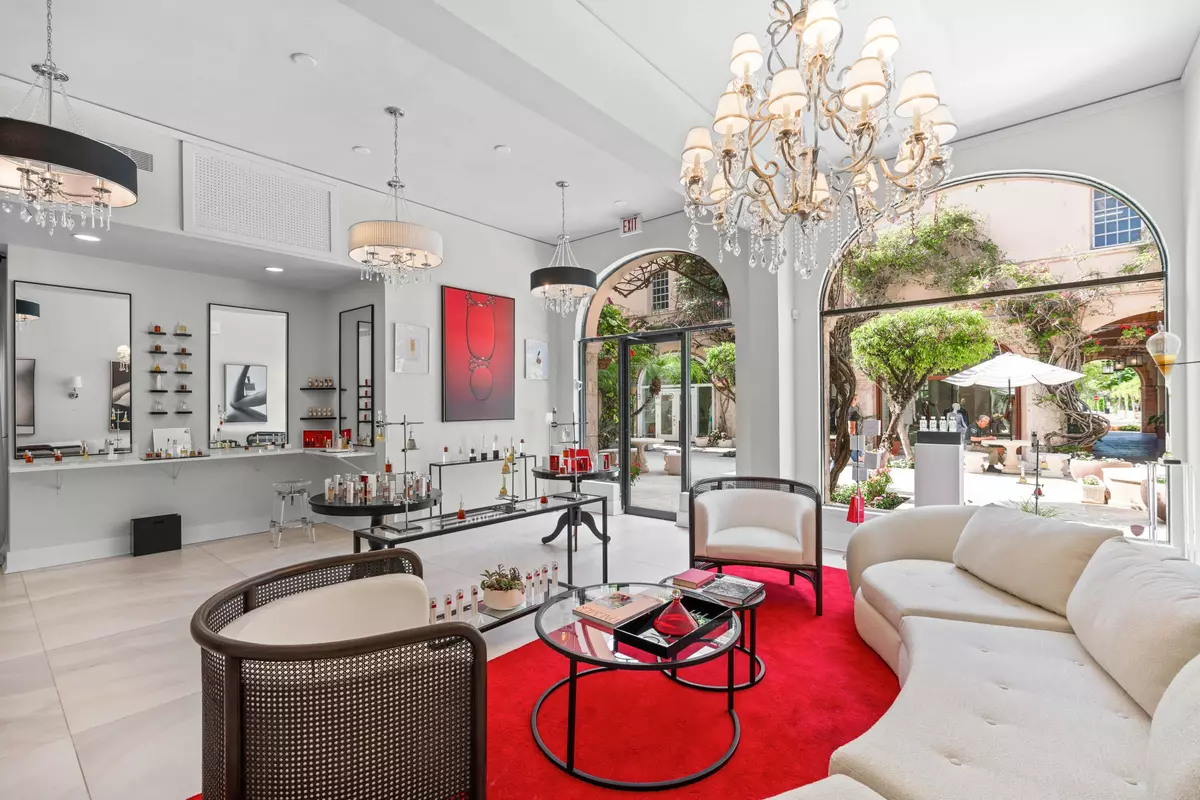 Palm Beach, FL 33480,256 Worth AVE