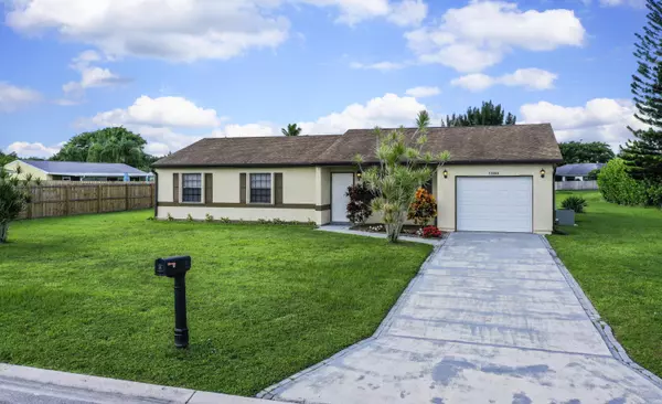 Port Saint Lucie, FL 34952,1380 SE Starklake CT