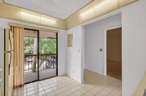 Boca Raton, FL 33431,3939 NE 5th AVE C203