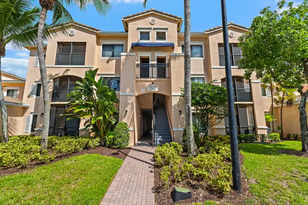 2807 Veronia DR 107, Palm Beach Gardens, FL 33410