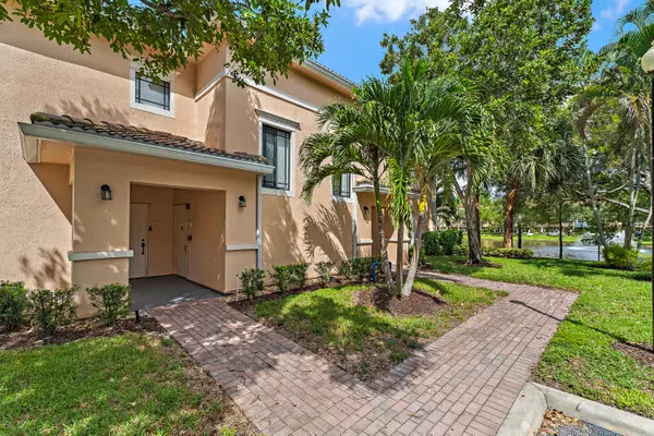 Palm Beach Gardens, FL 33410,2807 Veronia DR 107