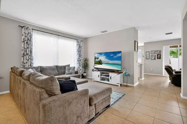 Royal Palm Beach, FL 33411,118 Bella Vista WAY