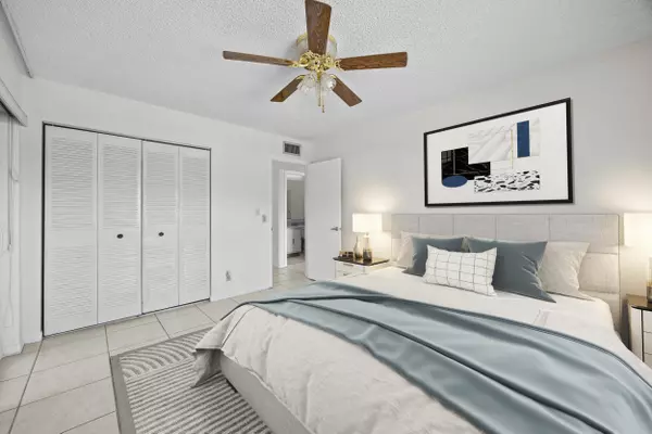 Delray Beach, FL 33484,667 N Normandy