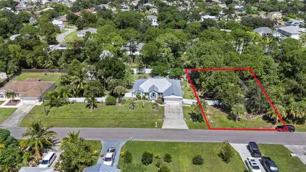Port Saint Lucie, FL 34953,1067 SW Placetas AVE