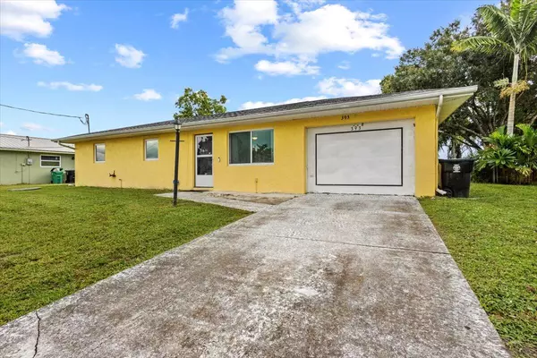Port Saint Lucie, FL 34983,393 NW Curtis ST