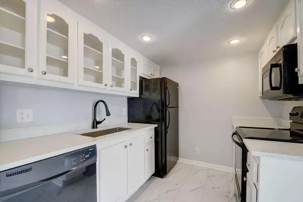 612 Executive Center DR 103, West Palm Beach, FL 33401