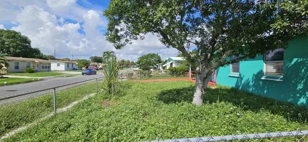 West Palm Beach, FL 33401,1357 9th ST