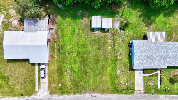 Fort Pierce, FL 34982,905 Buckeye DR