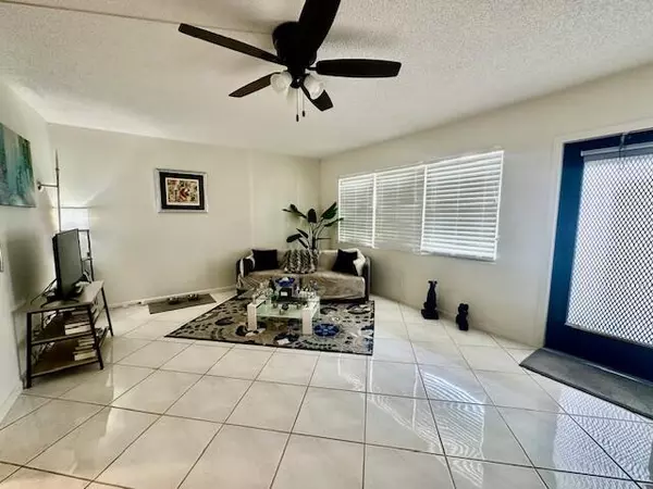 Boca Raton, FL 33434,2009 Cornwall A