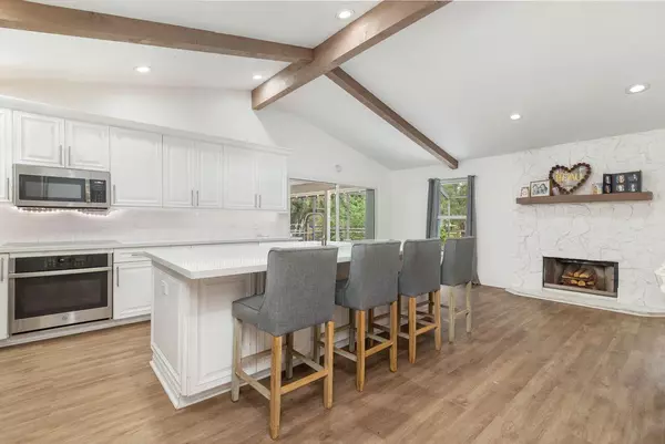 14024 Wind Flower DR, Palm Beach Gardens, FL 33418