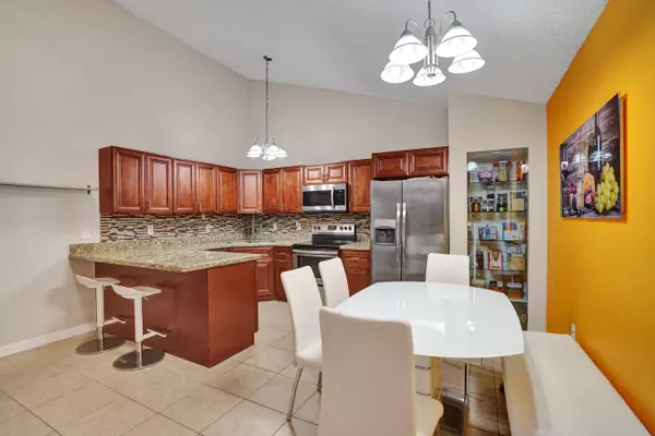 Boca Raton, FL 33496,9568 Boca Gardens Pkwy B