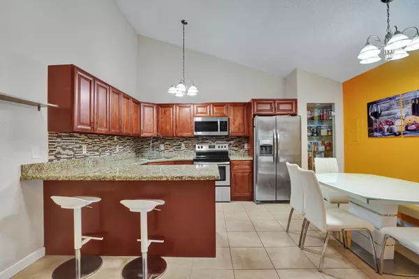 Boca Raton, FL 33496,9568 Boca Gardens Pkwy B