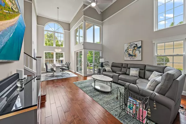 Palm Beach Gardens, FL 33418,17 Commodore PL