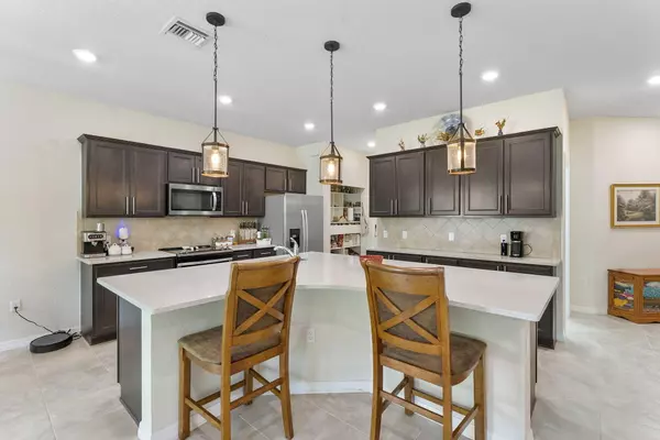 Lake Worth, FL 33467,8315 Catria LN