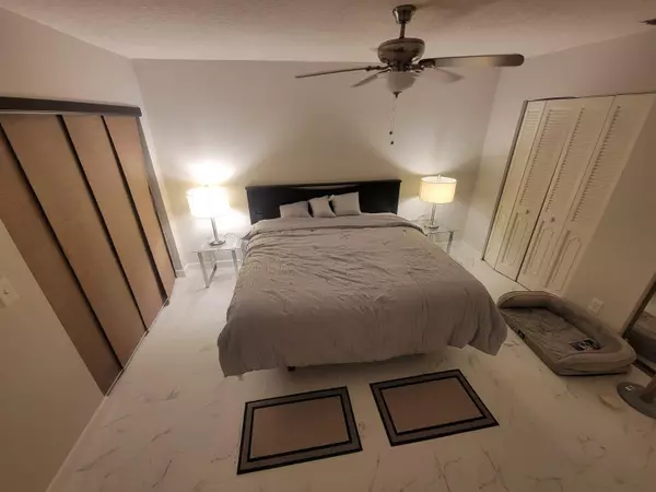 Hypoluxo, FL 33462,8173 Ambach WAY