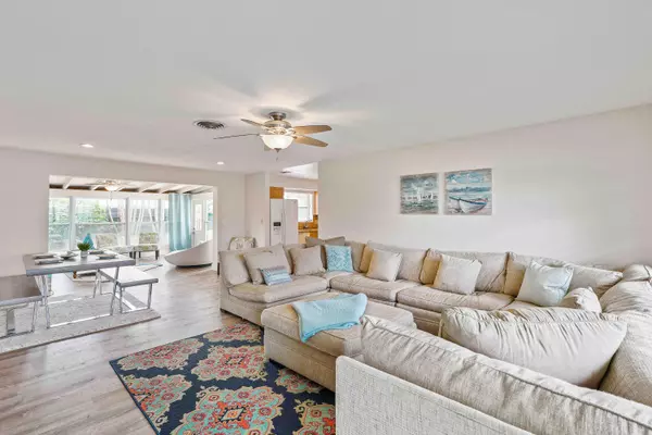 North Palm Beach, FL 33408,655 Kingfish PL