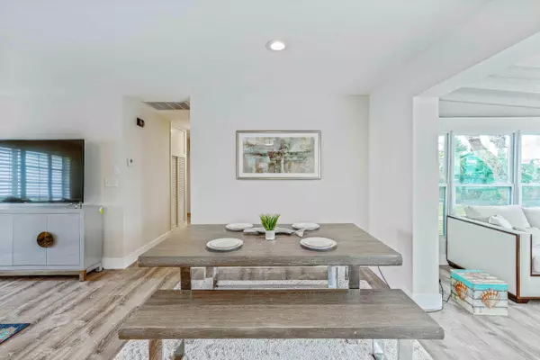 North Palm Beach, FL 33408,655 Kingfish PL