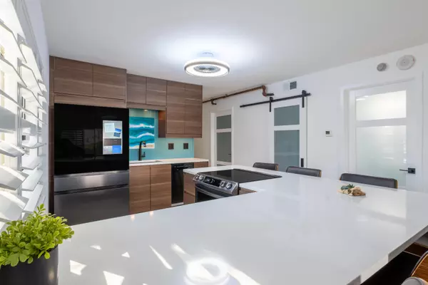 Hutchinson Island, FL 34949,5163 N Highway A1A 120