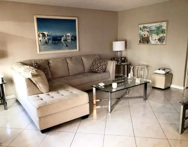 Delray Beach, FL 33484,499 Piedmont K