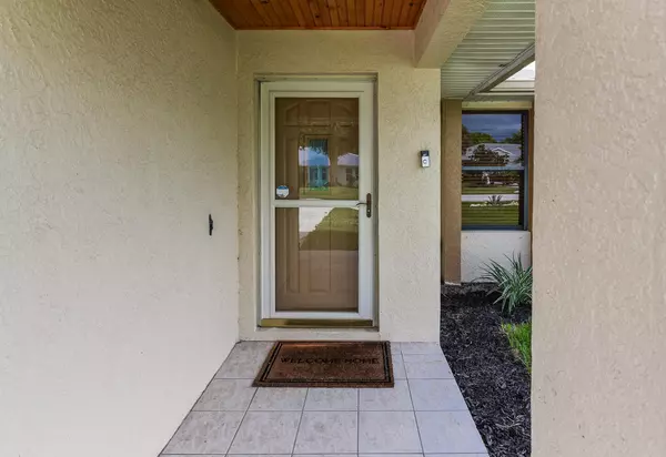 Jensen Beach, FL 34957,1927 NE San Carlos Calle