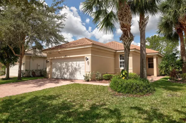 Port Saint Lucie, FL 34986,688 NW Stanford LN