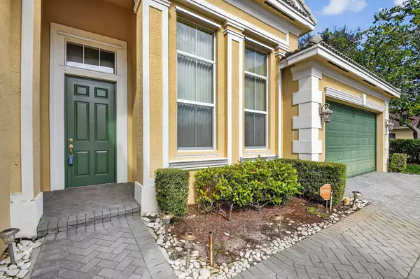 Royal Palm Beach, FL 33411,2355 Bellarosa CIR