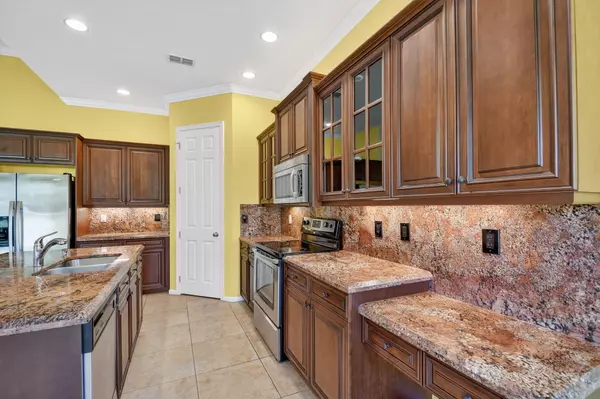 Royal Palm Beach, FL 33411,2355 Bellarosa CIR