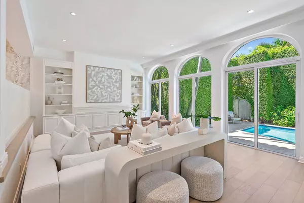 Palm Beach, FL 33480,245 Everglade AVE