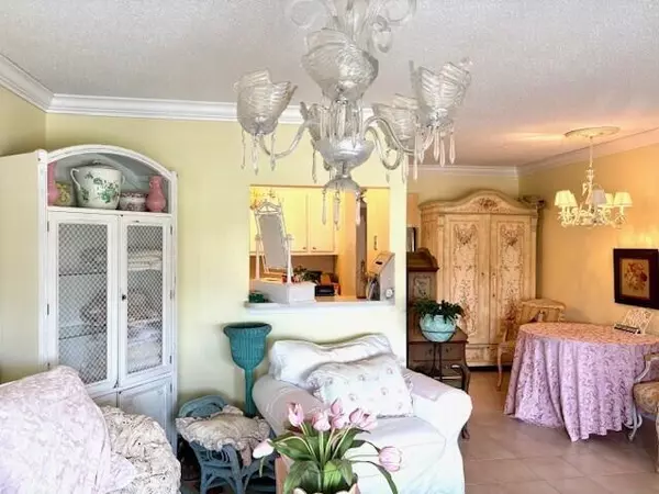 West Palm Beach, FL 33417,42 Kent C 42