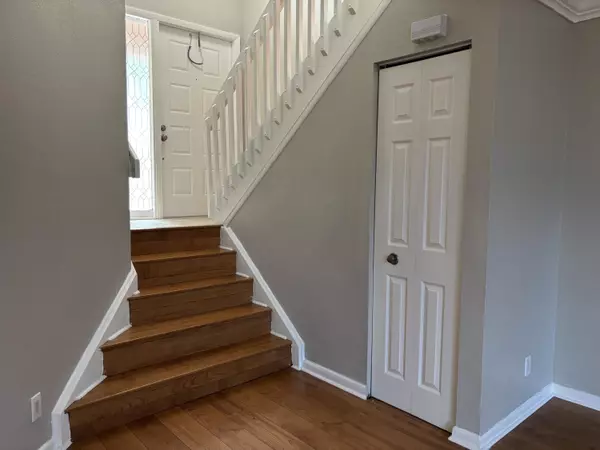 Plantation, FL 33322,9121 W Sunrise BLVD 9121