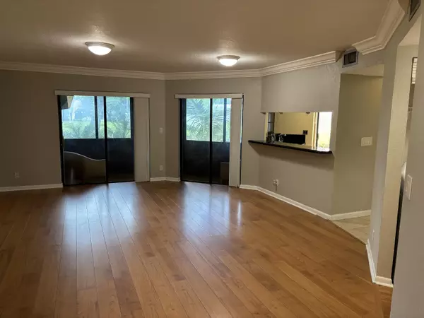 Plantation, FL 33322,9121 W Sunrise BLVD 9121