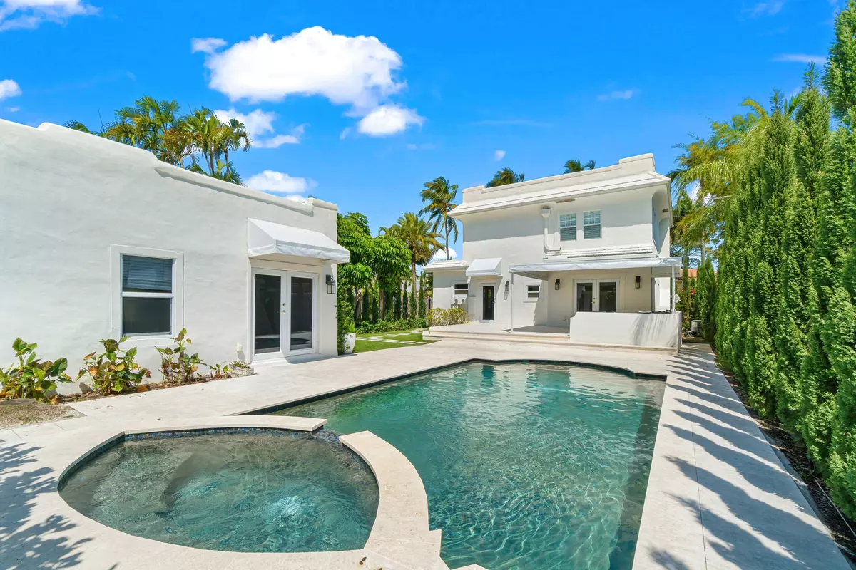 West Palm Beach, FL 33401,224 10th ST