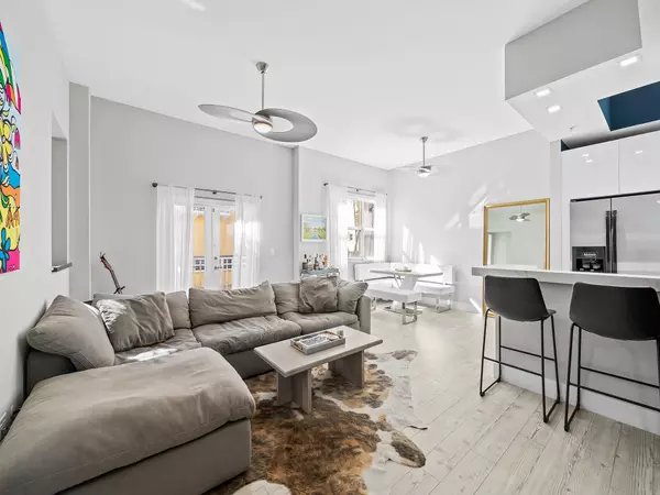 Lighthouse Point, FL 33064,2331 Vintage DR