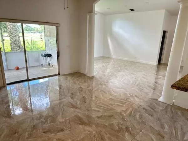 Riviera Beach, FL 33407,2549 N Canterbury DR