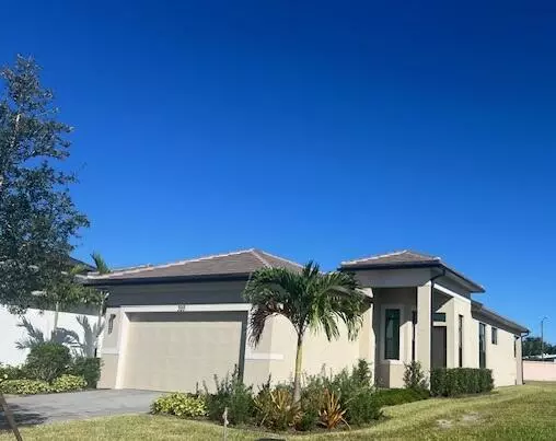 320 SE Via Sangro, Port Saint Lucie, FL 34952