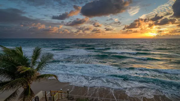 South Palm Beach, FL 33480,4200 S Ocean BLVD 401