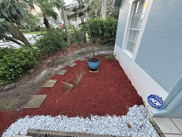 Greenacres, FL 33413,2202 Soundings CT