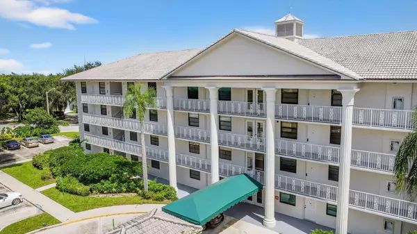 West Palm Beach, FL 33401,3516 Whitehall DR 403