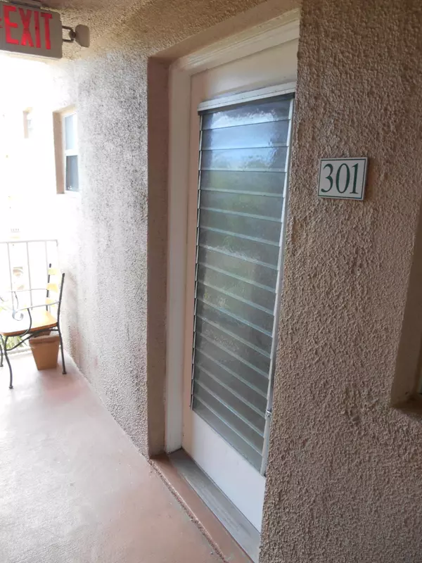 Boynton Beach, FL 33435,2615 NE 1st Court 301