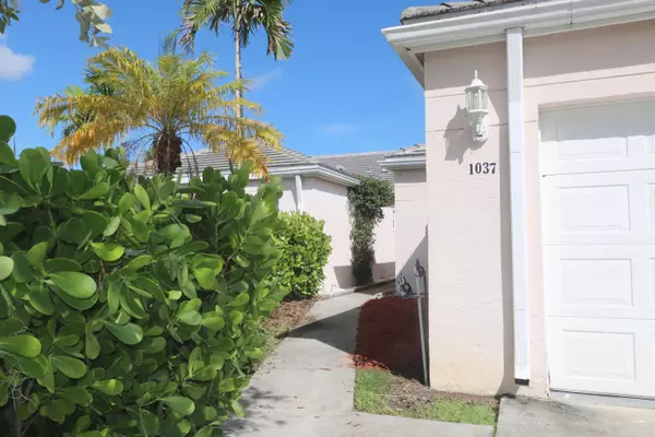 Greenacres, FL 33413,1037 Island Manor DR