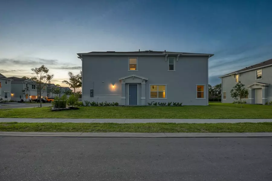 Lake Worth, FL 33463